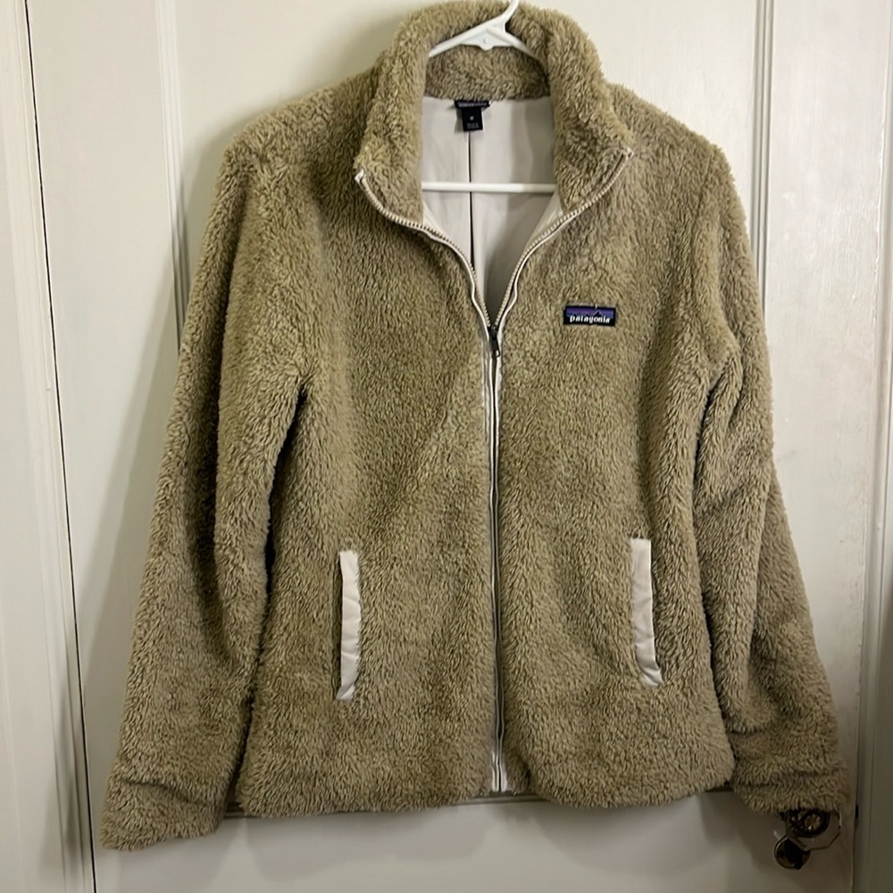 Patagonia Los Gatos Jacket‎ Women’s Size Medium.  WORN ONCE maybe TWICE.